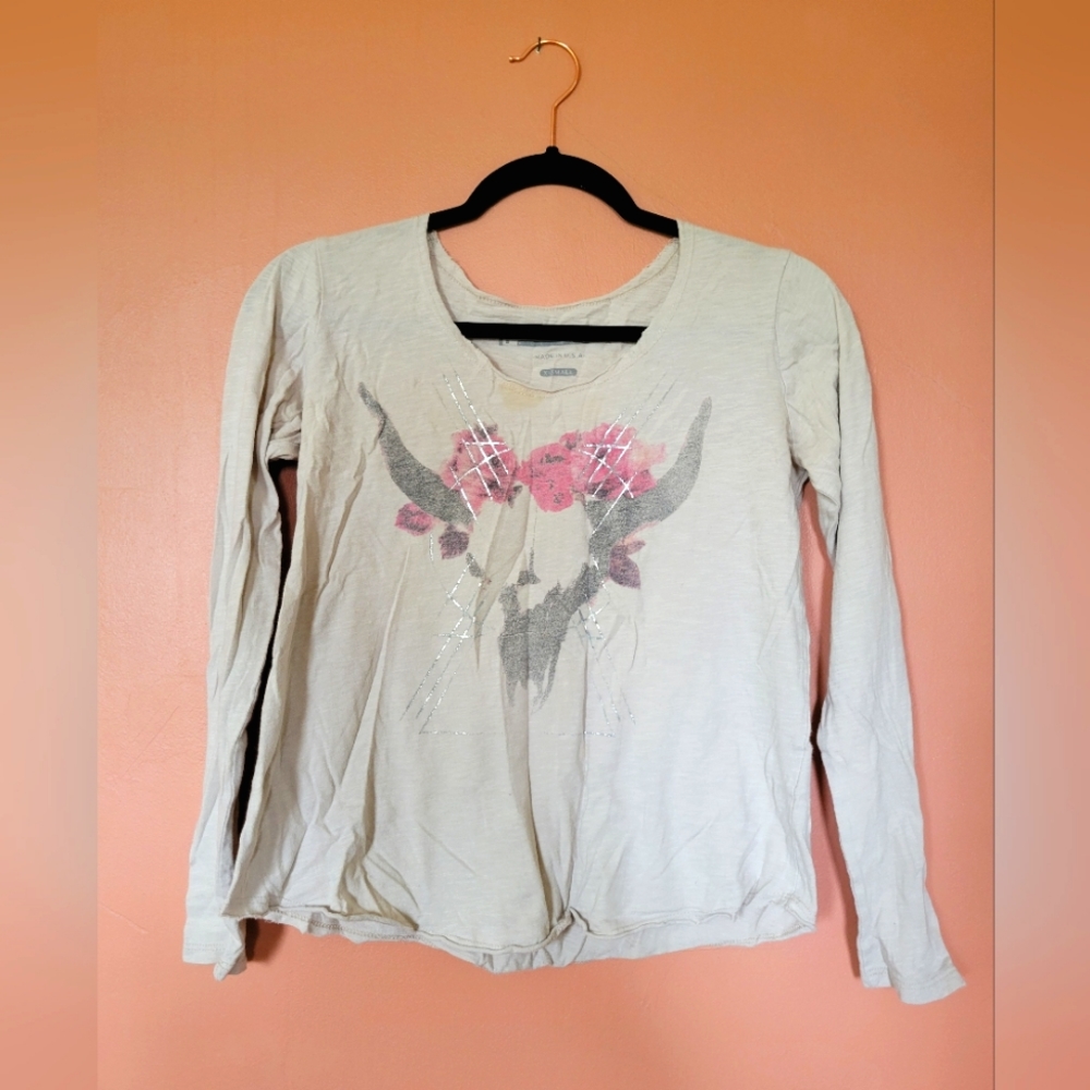 Cow skull shirt from Buckle, size XS